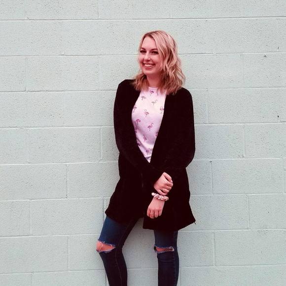 Meet your Posher, Mckell - Picture 1 of 1